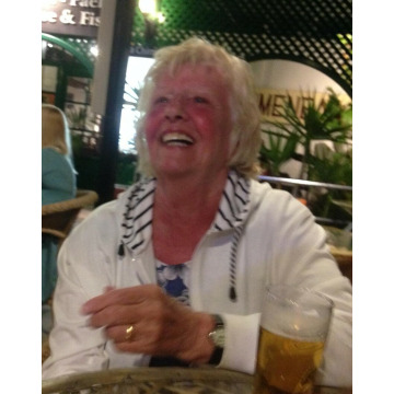 Photo of Pauline HOLLAND