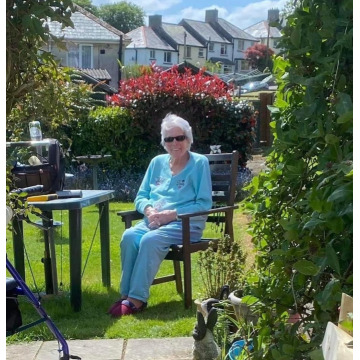 Photo of Barbara KELLY