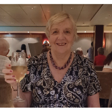 Photo of Maureen LYNCH