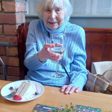 Photo of Doreen SHUTTLEWOOD