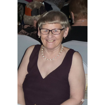 Photo of Rosalyn RUSSELL