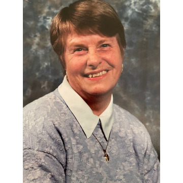 Photo of Maureen HALL