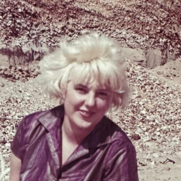 Notice Gallery for Yvonne GRIFFITHS