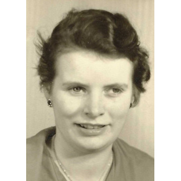 Photo of Brenda Joyce CROSS