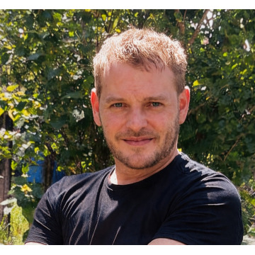 Photo of Barry HOLROYD