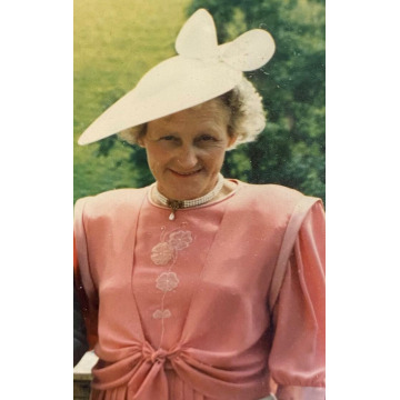 Photo of Gladys May LLOYD