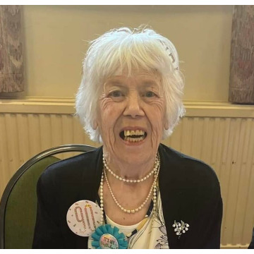 Photo of Doris HESTER