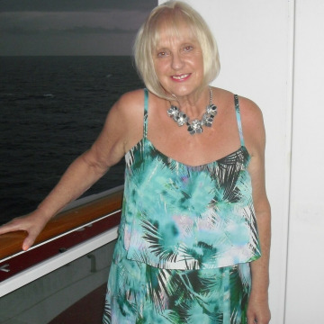 Photo of Maureen WADE