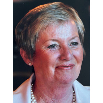 Photo of Maureen Macdonald ROBERTSON