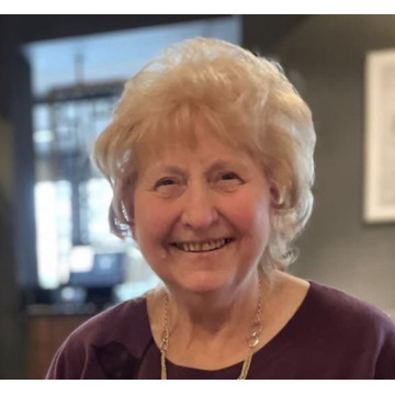 Photo of Doreen STEELE