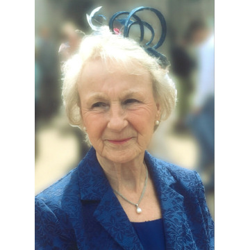 Photo of Isobel HALL