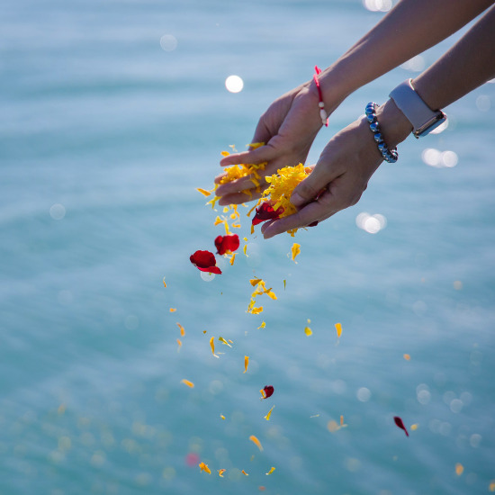honouring_loved_ones_at_sea_wesley_offshores_unique_ashscattering_services_photo_single_1